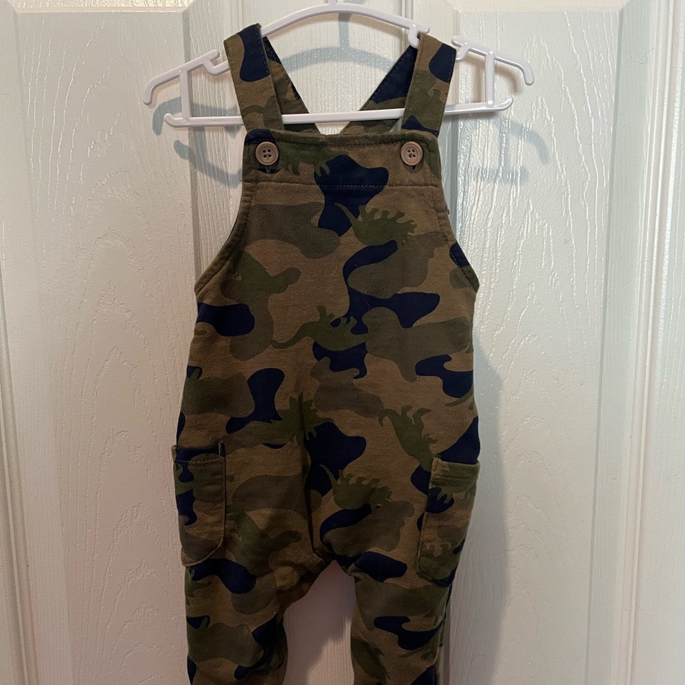 ❤️ 5 for $15 Bundle: Carter’s Baby Boy Camo Overalls 6M